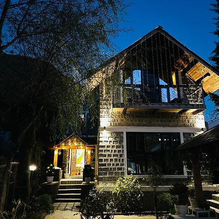 Utopia Hostels Dharamkot Mcleodganj Дармсала Екстер'єр фото