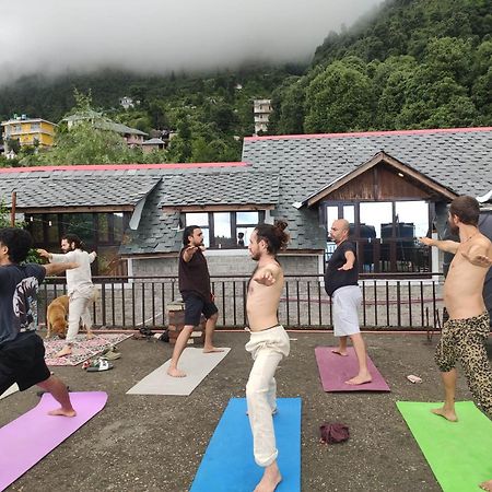 Utopia Hostels Dharamkot Mcleodganj Дармсала Екстер'єр фото