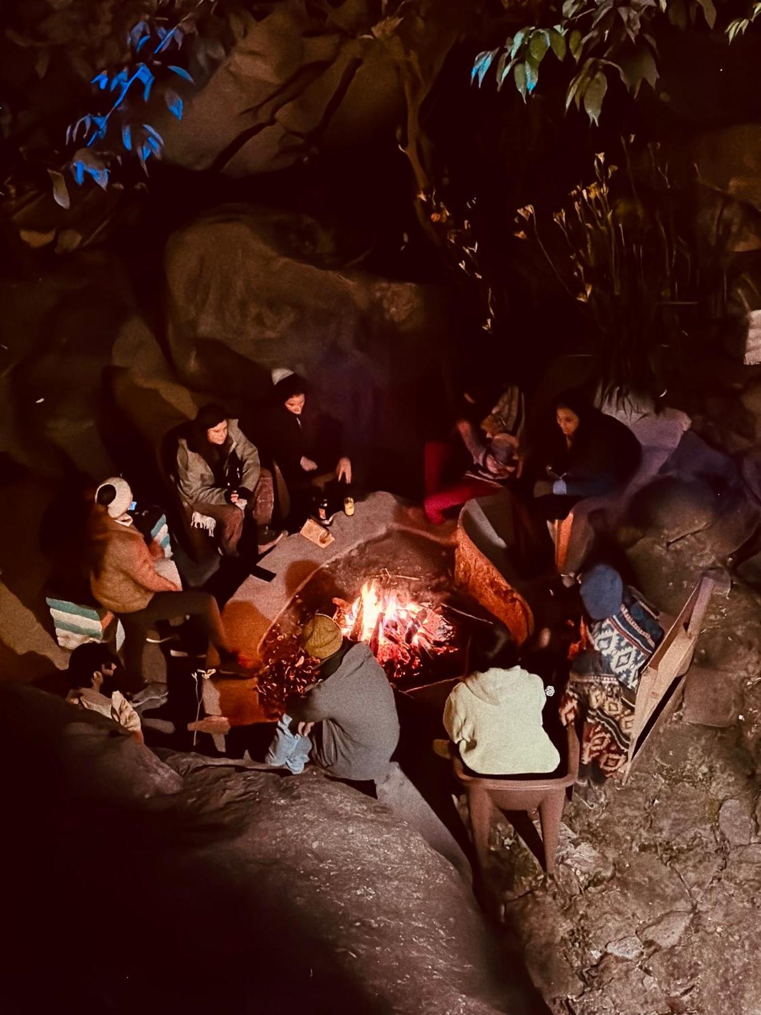 Utopia Hostels Dharamkot Mcleodganj Дармсала Екстер'єр фото