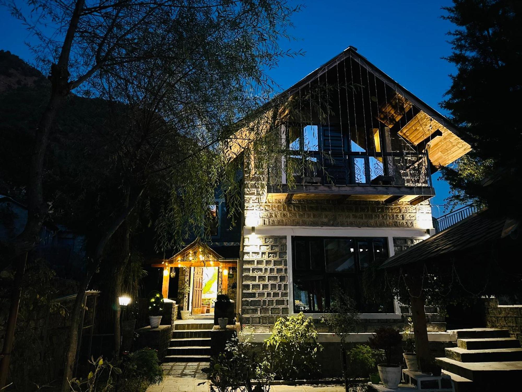 Utopia Hostels Dharamkot Mcleodganj Дармсала Екстер'єр фото