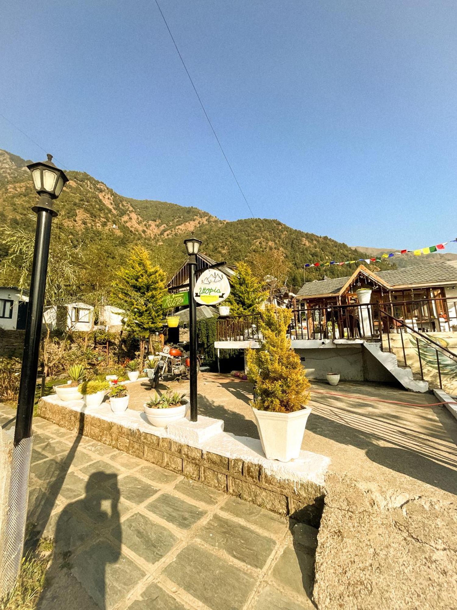 Utopia Hostels Dharamkot Mcleodganj Дармсала Екстер'єр фото