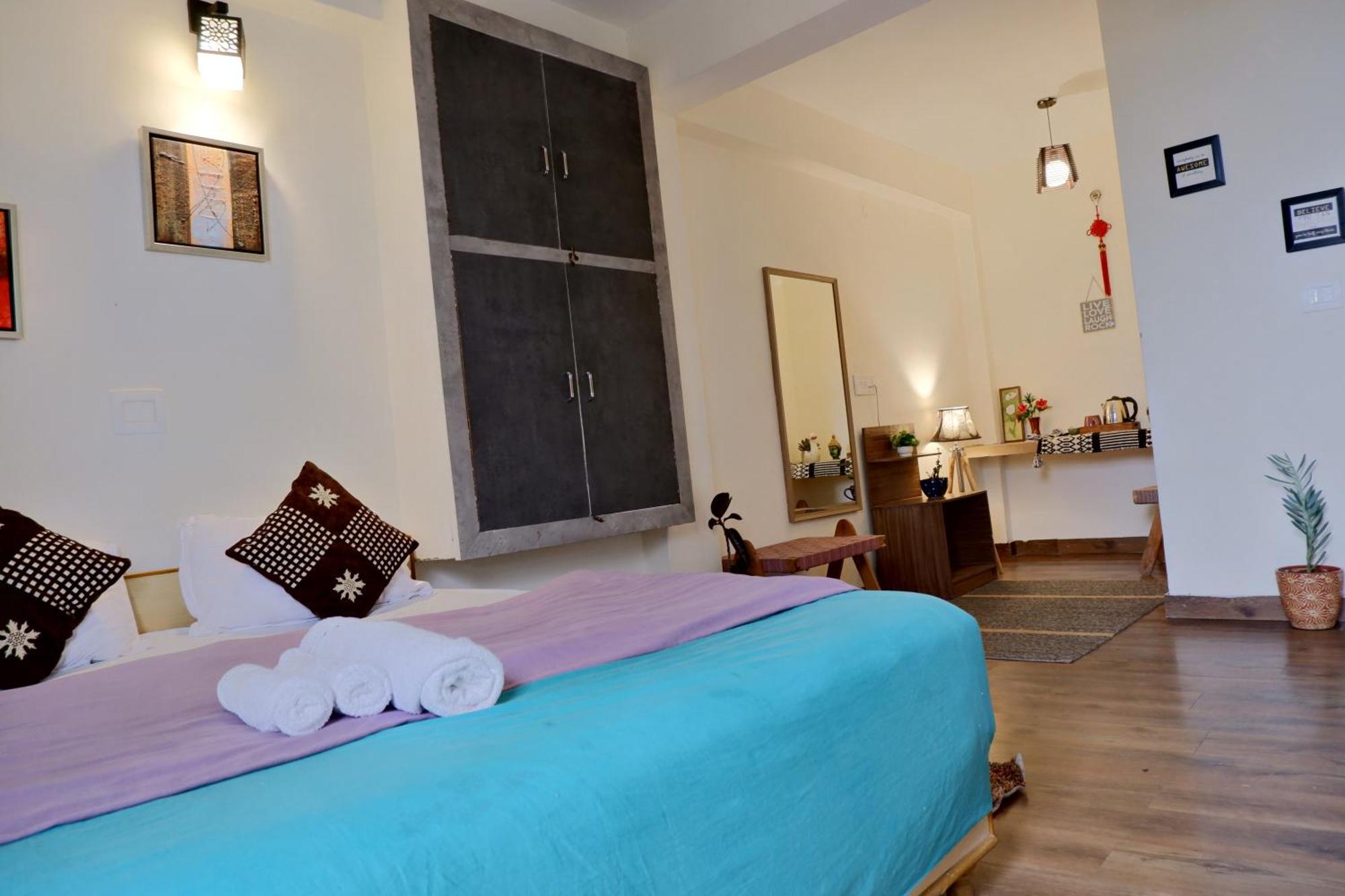 Utopia Hostels Dharamkot Mcleodganj Дармсала Екстер'єр фото